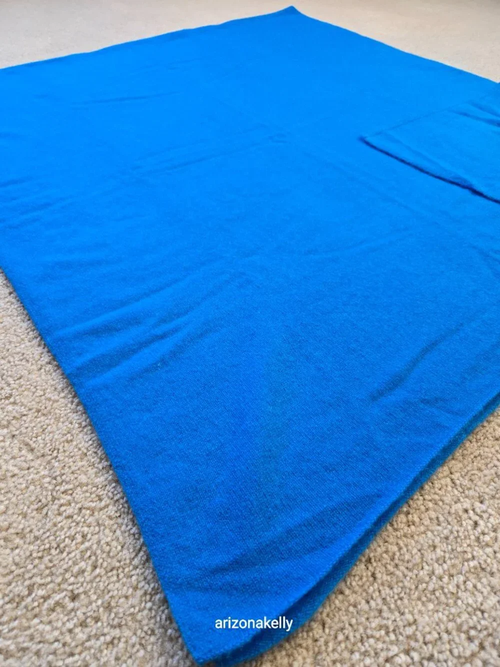 NWOT White + Warren Cashmere Travel Wrap Blue